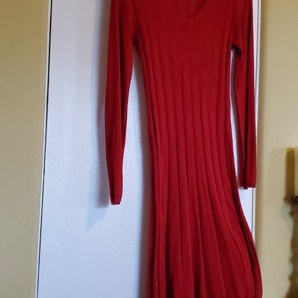 Dress - Picture 2 of 2